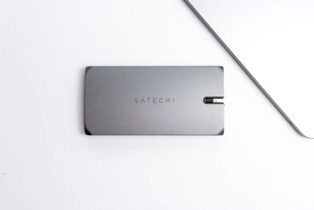 Satechi On-The-Go USB-Cハブ 9-in-1 (スペースグレ